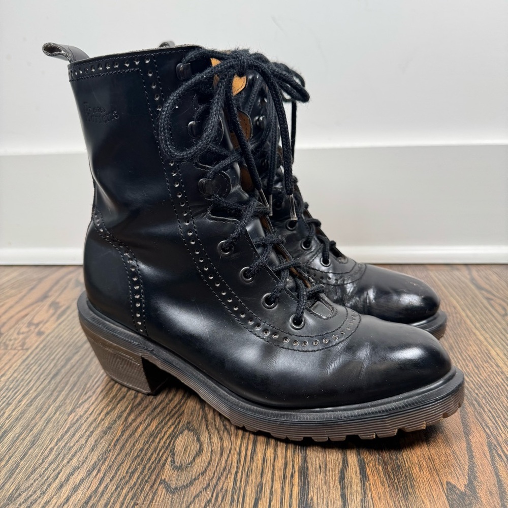 Early 1990s Vintage Dr. Martens 8146 Regina Black Leather Boots size UK6 US8 - Picture 1 of 11